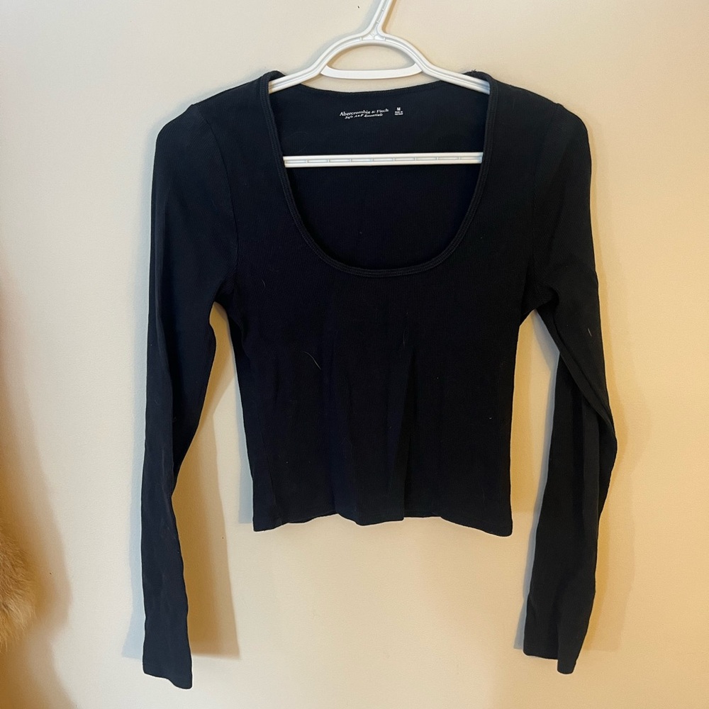 Women's Black Long Sleeve Top